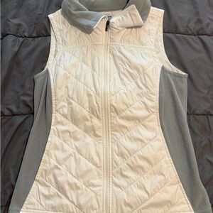 Columbia Women's Quilted Vest - White and Gray